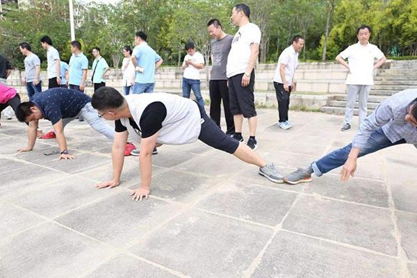 好玩的晨会游戏